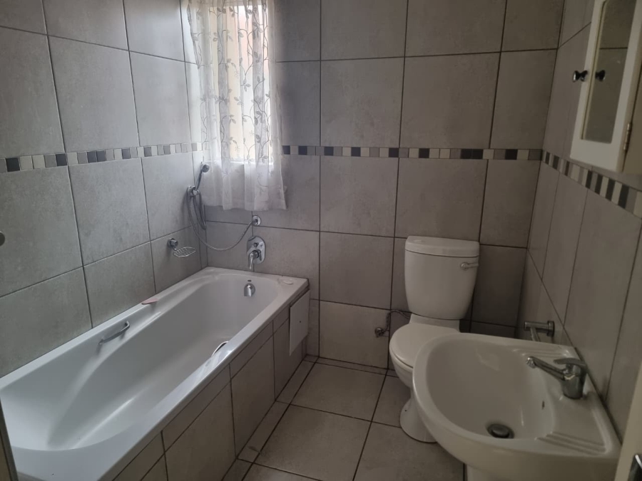 3 Bedroom Property for Sale in Waterkloof Hill Estate North West